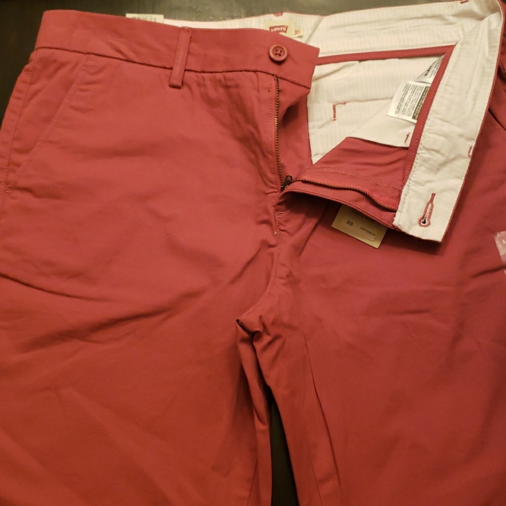 Levi's 30 waist flat front pants